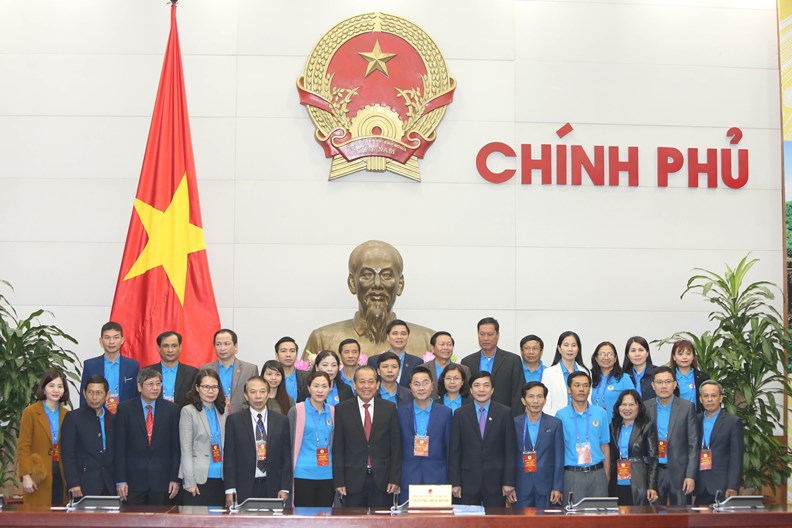 Phó Thủ tướng Trương Hòa Bình gặp mặt 70 chủ tịch công đoàn cơ sở xuất sắc - ảnh 2